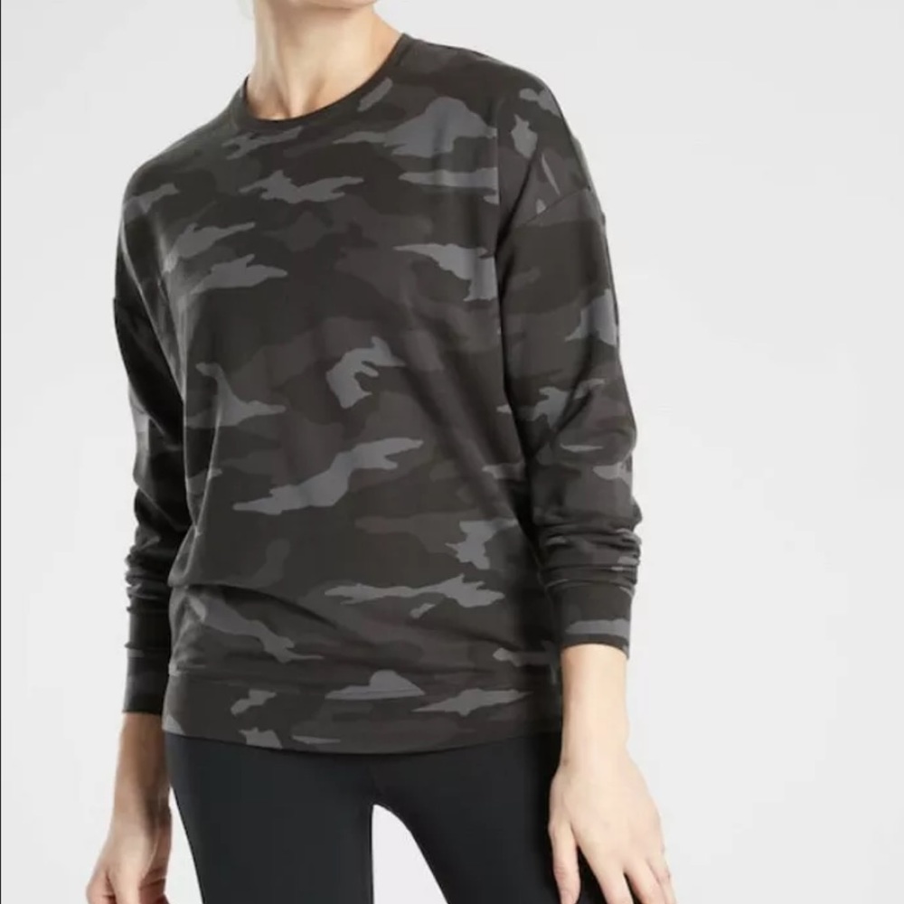 Athleta Studio To Street Camo Sweatshirt Size Small